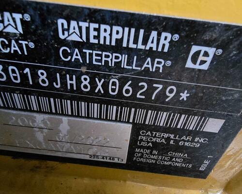 Caterpillar 301.8, zánovní stav
