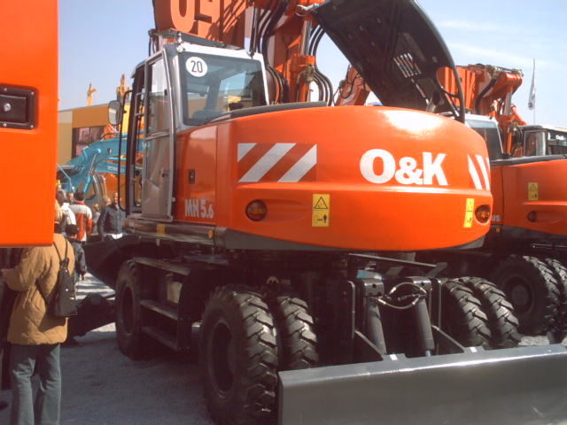 O&K MH 5.6 na Baumě 2004