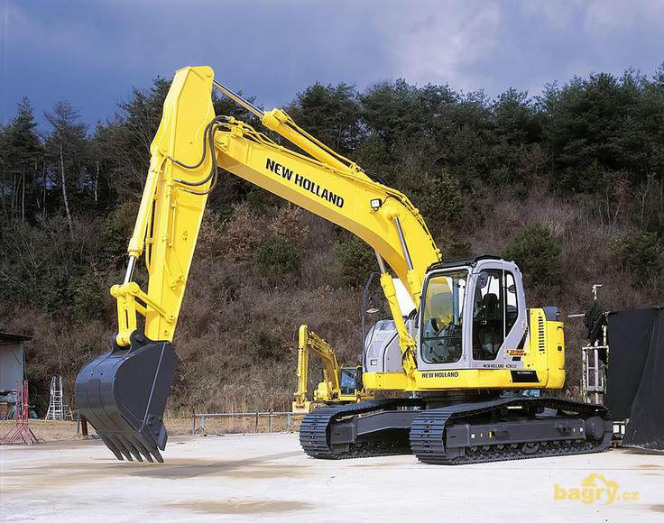 New Holland Kobelco E235BSR