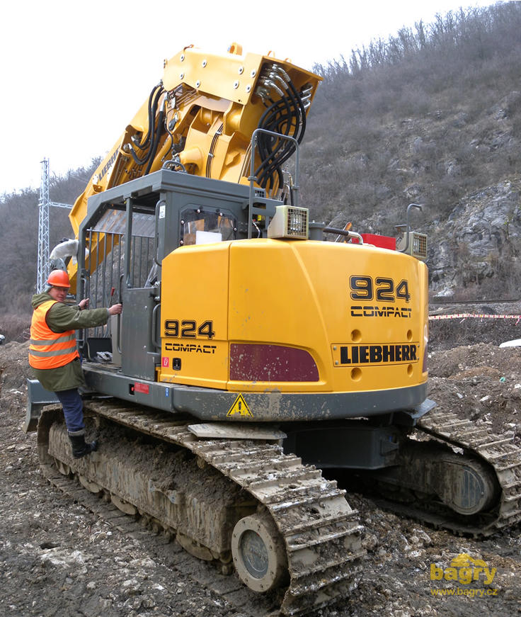 Liebherr R 924 Compact Tunnel