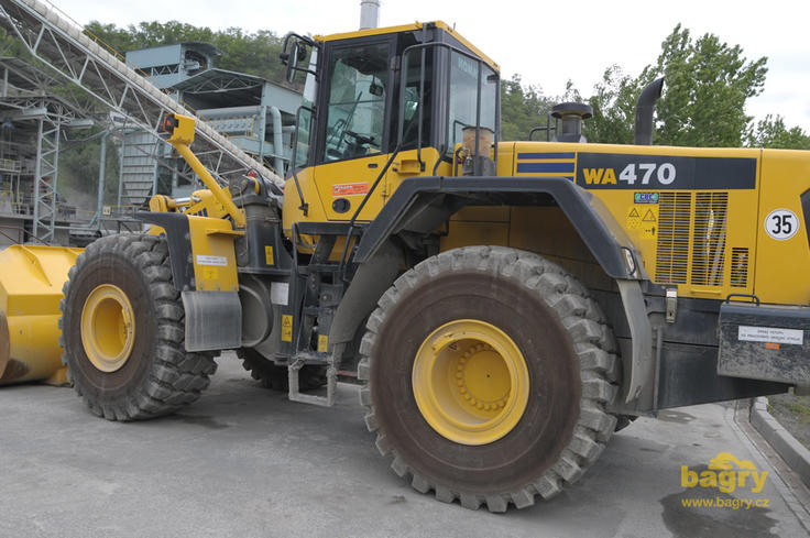 Kolový nakladač Komatsu WA 470