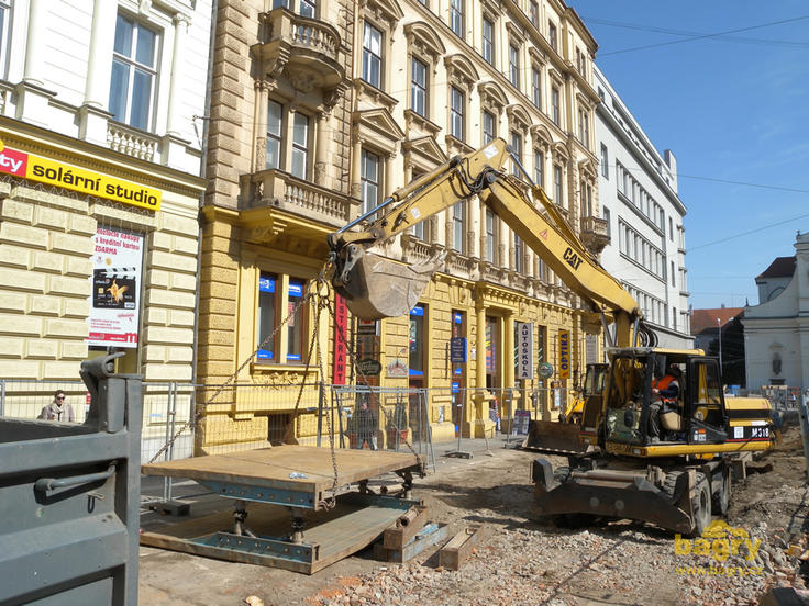 Kolové rypadlo Caterpillar M318 firmy Aleš Malášek zemní práce
