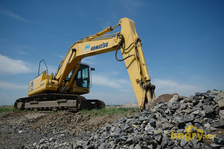 Pásové rypadlo Komatsu PC 210 NLC firmy Emošel