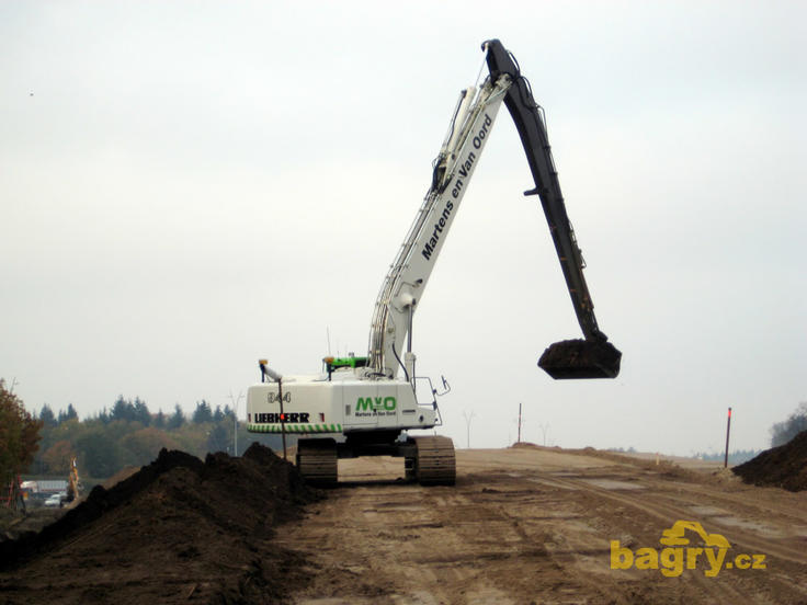 Pásové rypadlo Liebherr R 944 Litronic Multi-User
