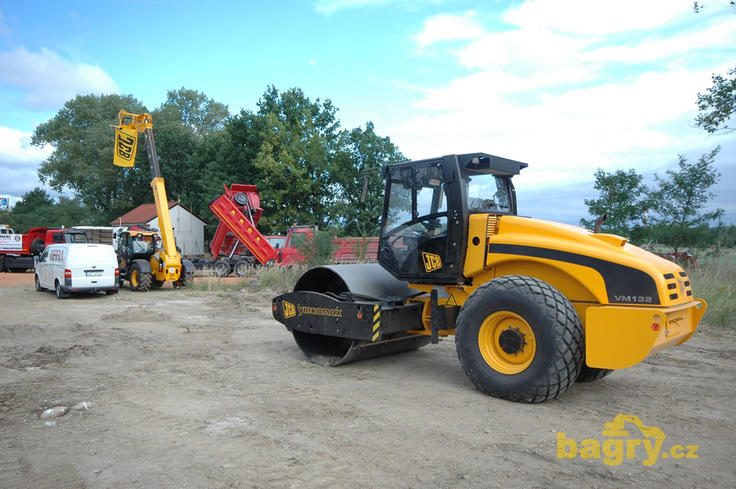 JCB Vibromax VM 132