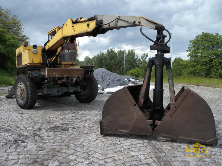 Kolové rypadlo ZTS DH 112 z roku 1986