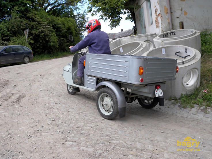 Náklaďáček ČZ 175 typ 505 rikša