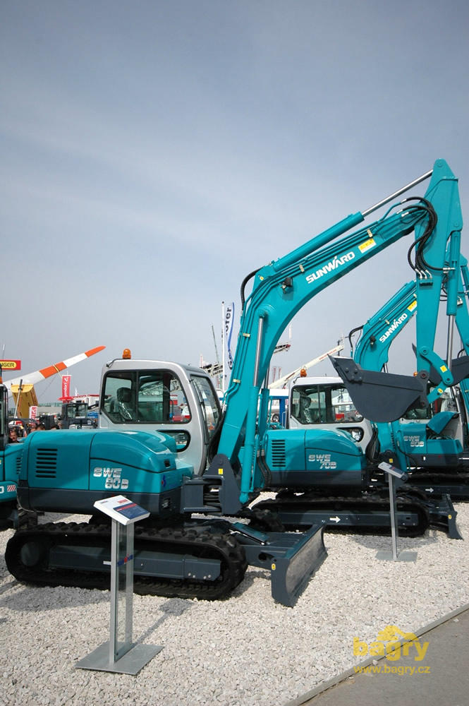 Pásové midirypadlo Sunward SWE 80B