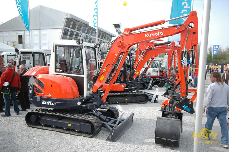 Pásové minirypadlo Kubota KX121-3α