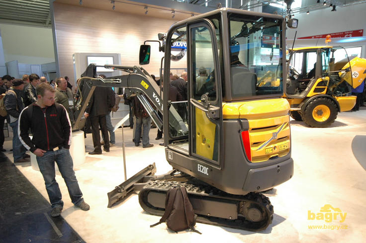 Pásové minirypadlo Volvo EC20C