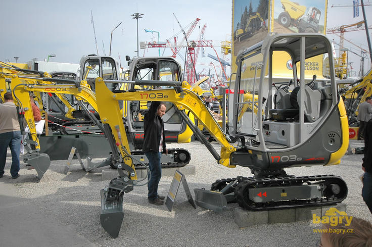 Pásové minirypadlo Wacker Neuson 1703 2