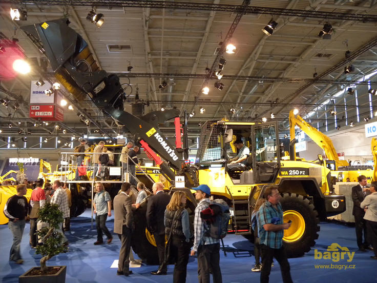 Kolový nakladač Komatsu WA250PZ-6 WH