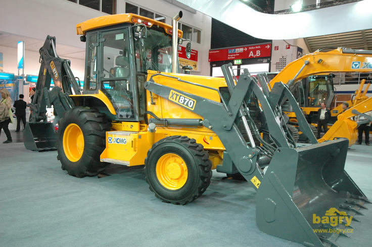 Rypadlonakladač XCMG XT870