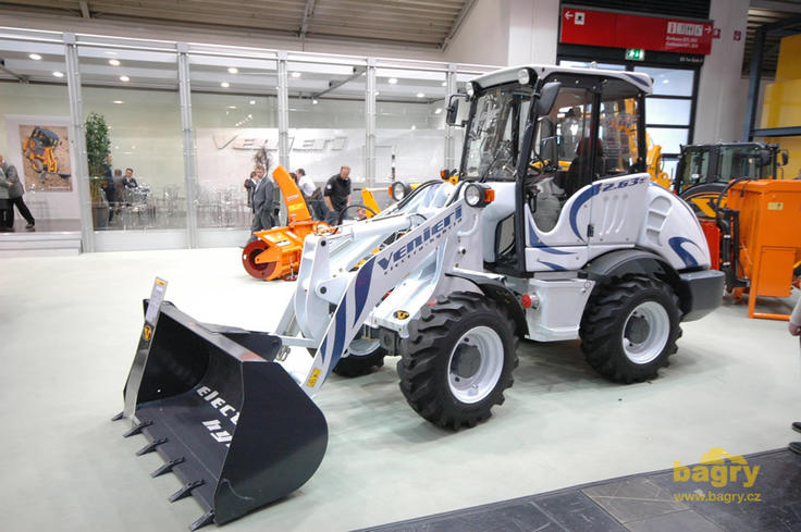 Hybridní elektrický kolový nakladač Venieri 2.63E Electro-Hybrid