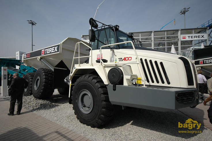 Kloubový dempr Terex TA 400