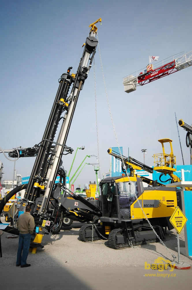 Lomová vrtačka Atlas Copco ROC D65