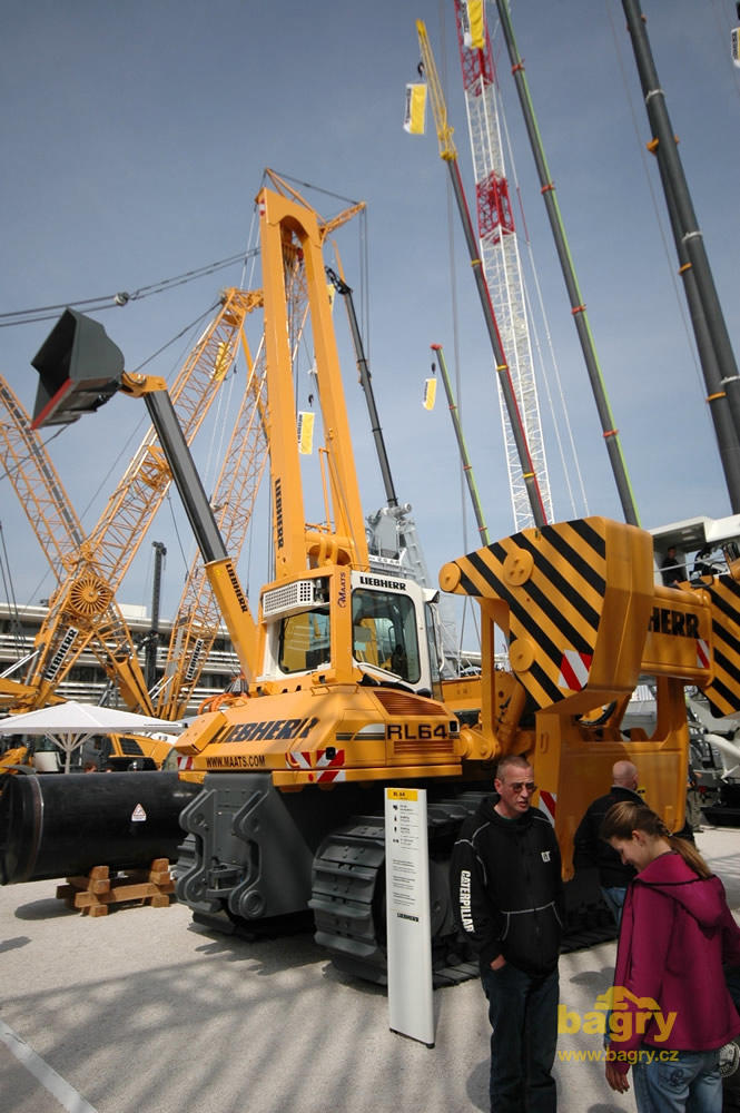 Truboukladač Liebherr RL 64 Litronic