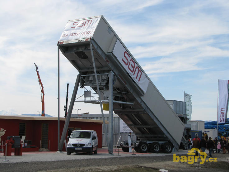 Mobilní betonárna SBM Mineral Processing Euromix 4000