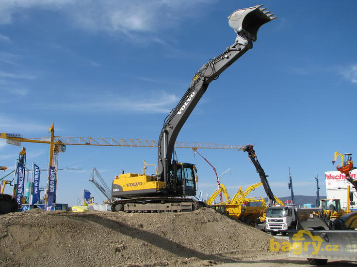 Pásové rypadlo Volvo EC360C NL