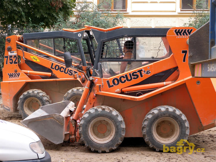 Smykem řízené nakladače Locust L 752 a L 753