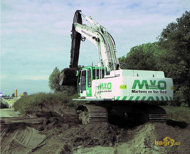 Pásové rypadlo Hitachi Zaxis 550