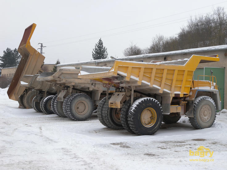 Řada demprů Belaz