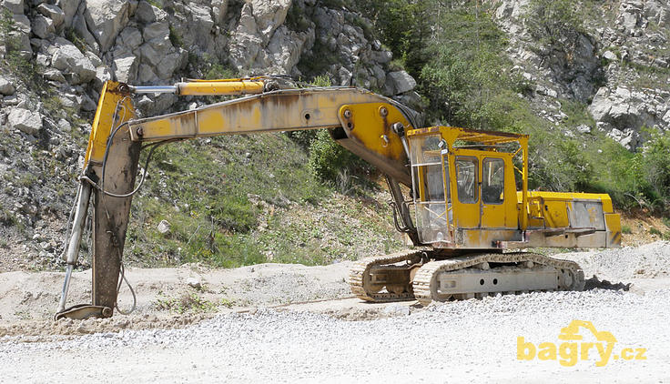 Pásové rypadlo Unex DH 621