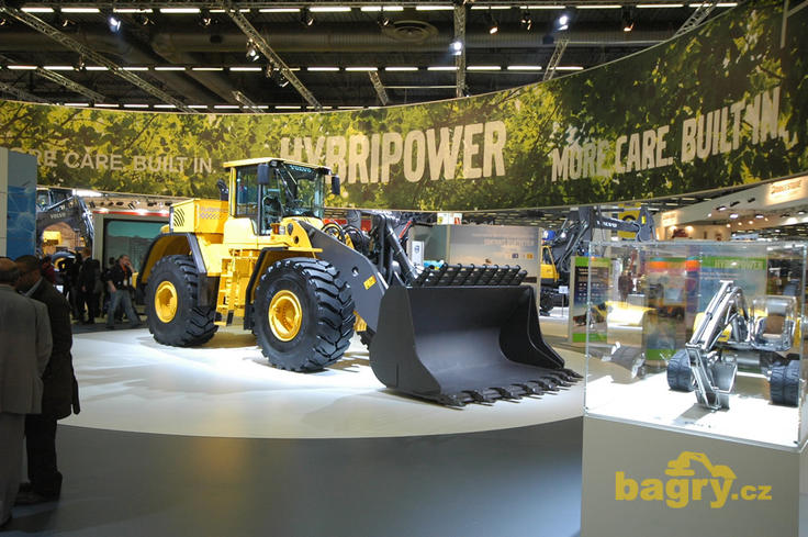 Hybridní nakladač Volvo L220F Hybrid