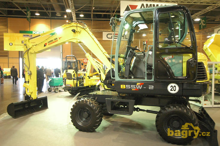 Kolové midirypadlo Ammann Yanmar B55W-2