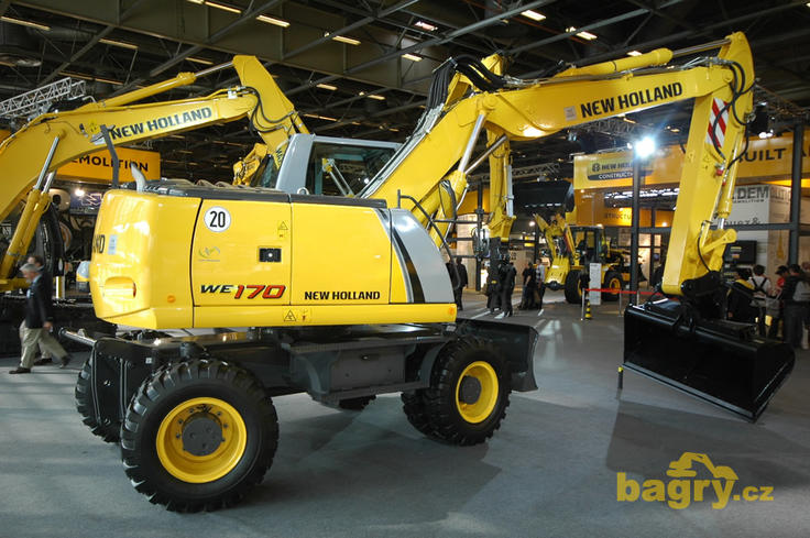 Kolové rypadlo New Holland WE170