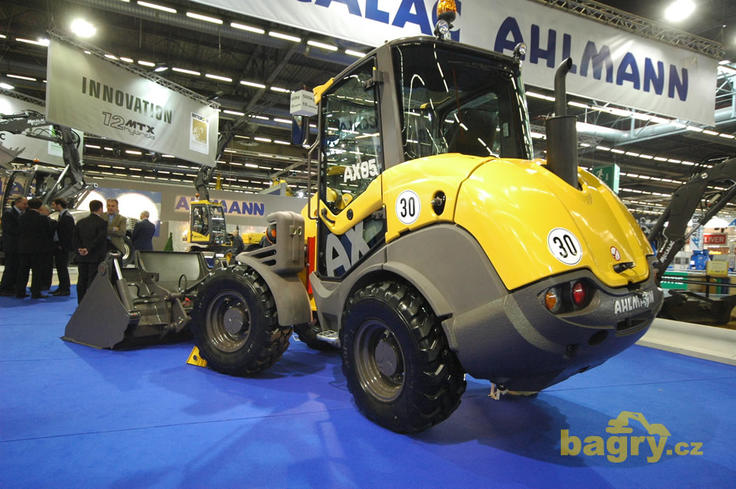 Kolový nakladač Ahlmann AX 85
