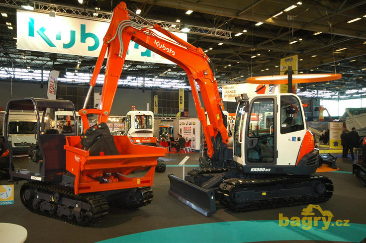 Pásové midirypadlo Kubota KX080-3α a pásový minidempr Kubota KC250HR