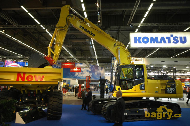 Pásové rypadlo Komatsu PC290NLC-8