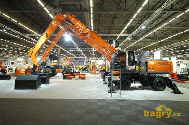 Překládkové rypadlo Hitachi Zaxis 250W-3 Material handling