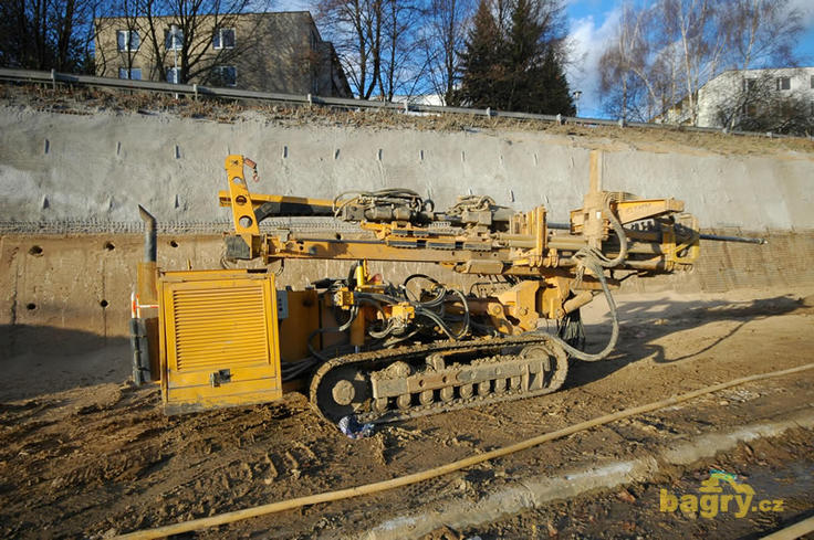 Vrtací souprava Klemm Bohrtechnik KR 805-1 firmy Topgeo Brno