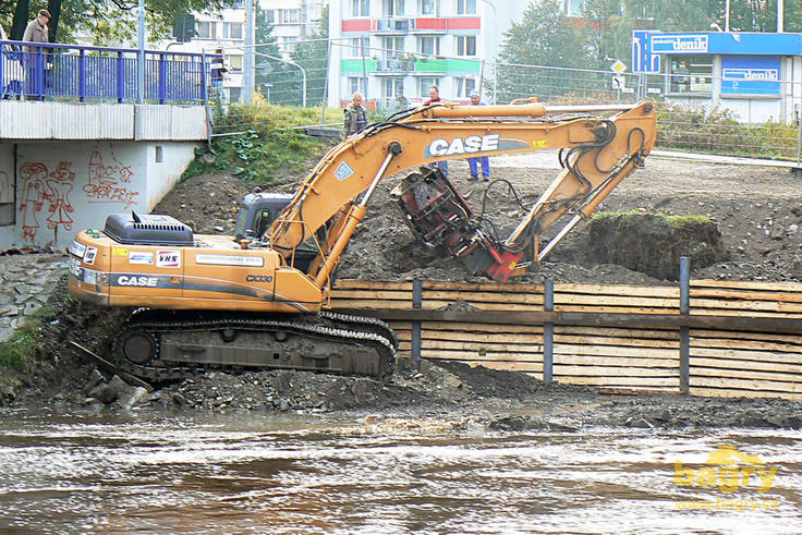 Zaparkovat na nejvyšší možné místo a čekat, až klesne hladina