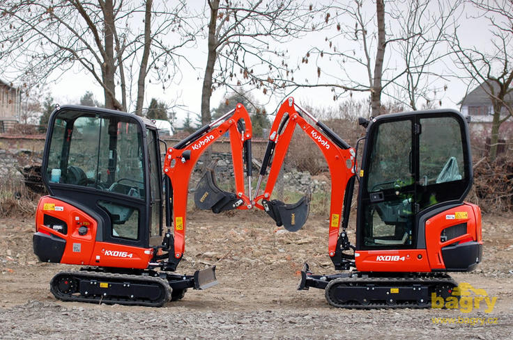 Kubota KX016-4 versus KX018-4