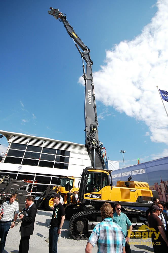 Demoliční rypadlo Volvo EC 480D HR