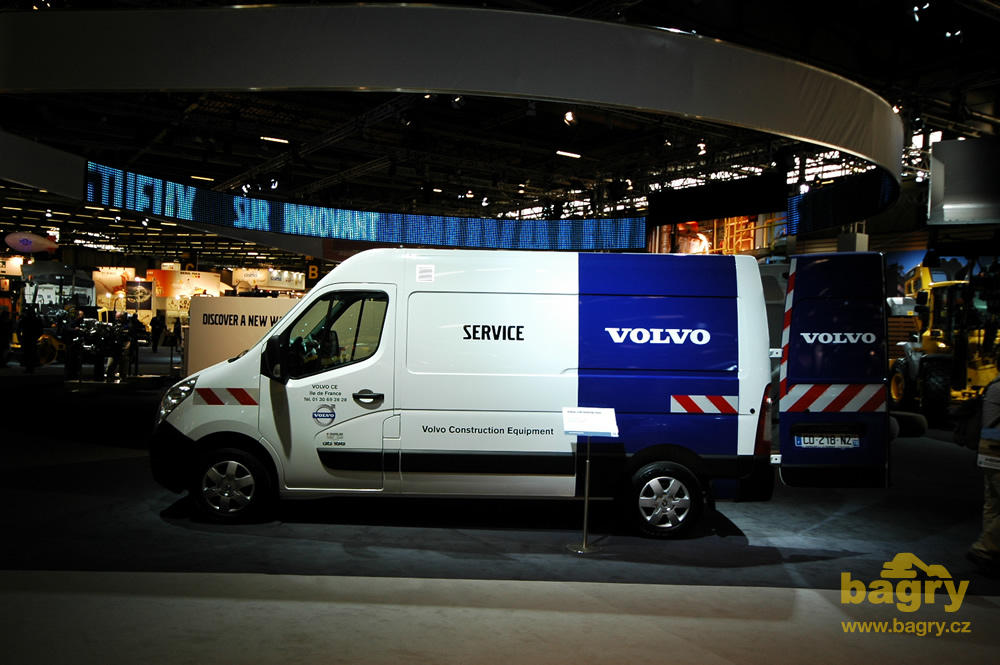 Servisní dodávka Volvo Construction Equipment - Renault Master dCi 100