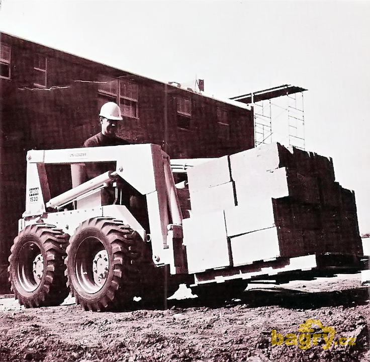 Case 1530 Uni-loader - dobové foto