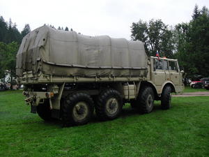 Re: TATRA 813