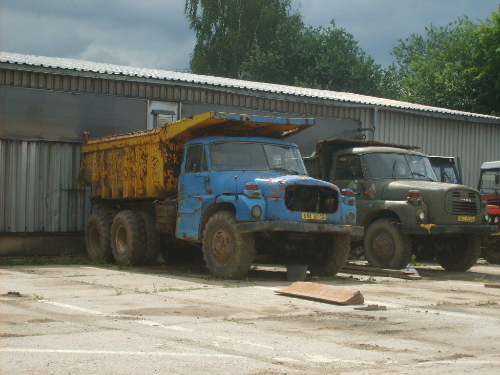 Tatra 148, firma Srdínko Benešov