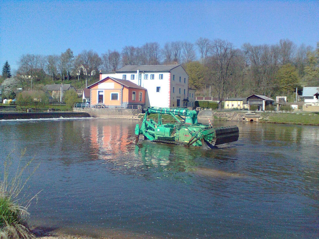 Re: Podvodní buldozer Komatsu