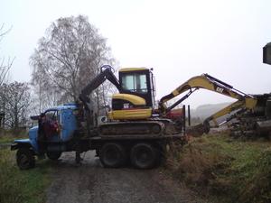 CAT 305 na lesácké PV3S