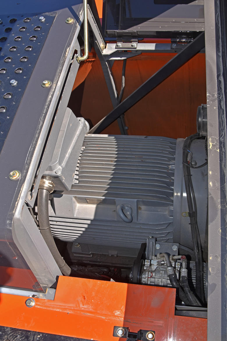 14 - Elektrický bagr Mörtlbauer Hitachi ZX350-5E