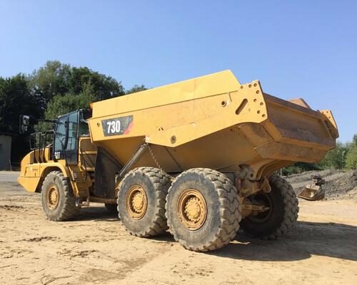 Caterpillar 730