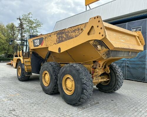 Caterpillar 730
