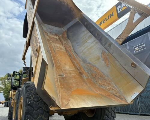 Caterpillar 730