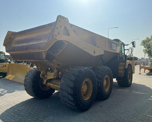 Caterpillar 730