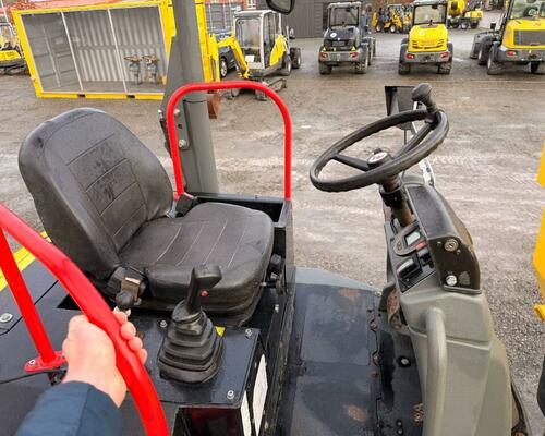 Wacker Neuson DW 90 otočná korba